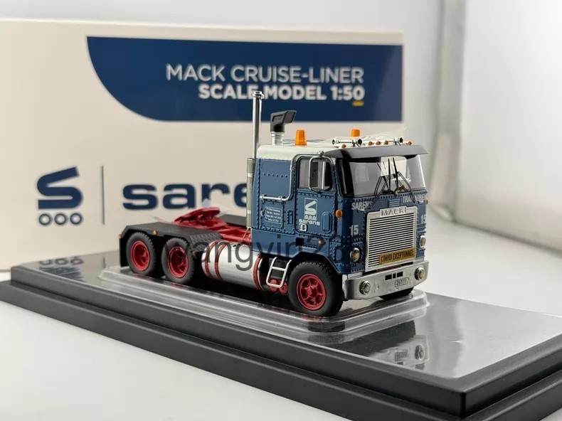 IMC 1/50 Resin Tractor Model