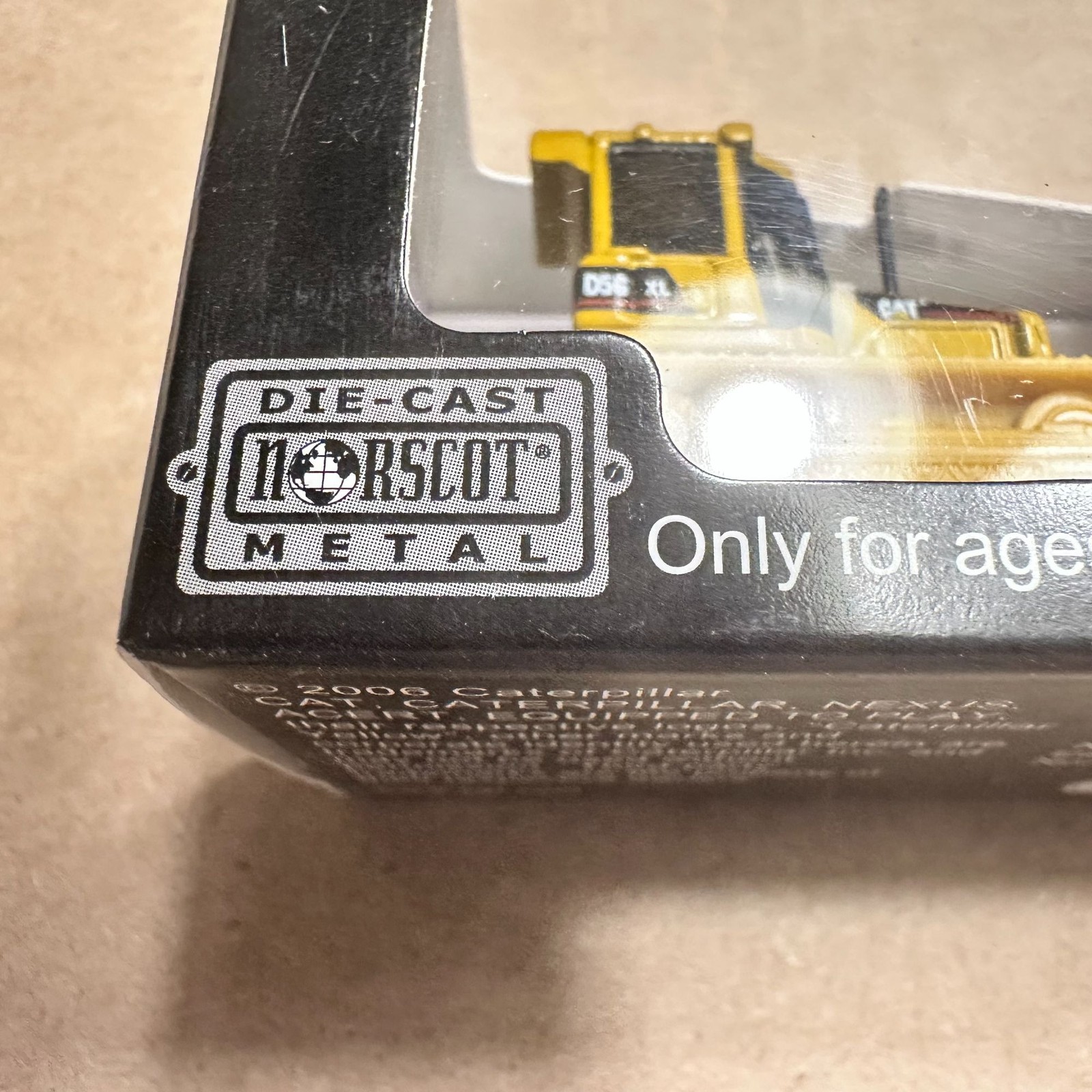 Norscot Construction Mini&rsquo;s Caterpillar D5G XL Die-Cast Metal Track-Type Tractor