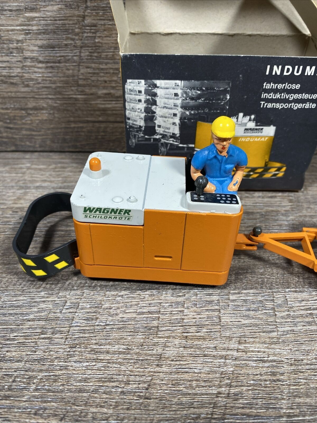 NZG #144 Wagner Shildkrote 741 Reutlingen Indumat EFZ 3,2 , NMIB