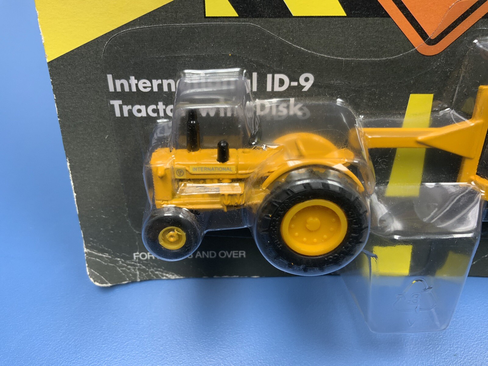 ERTL INTERNATIONAL ID-9 TRACTOR WITH DISK “NEW”