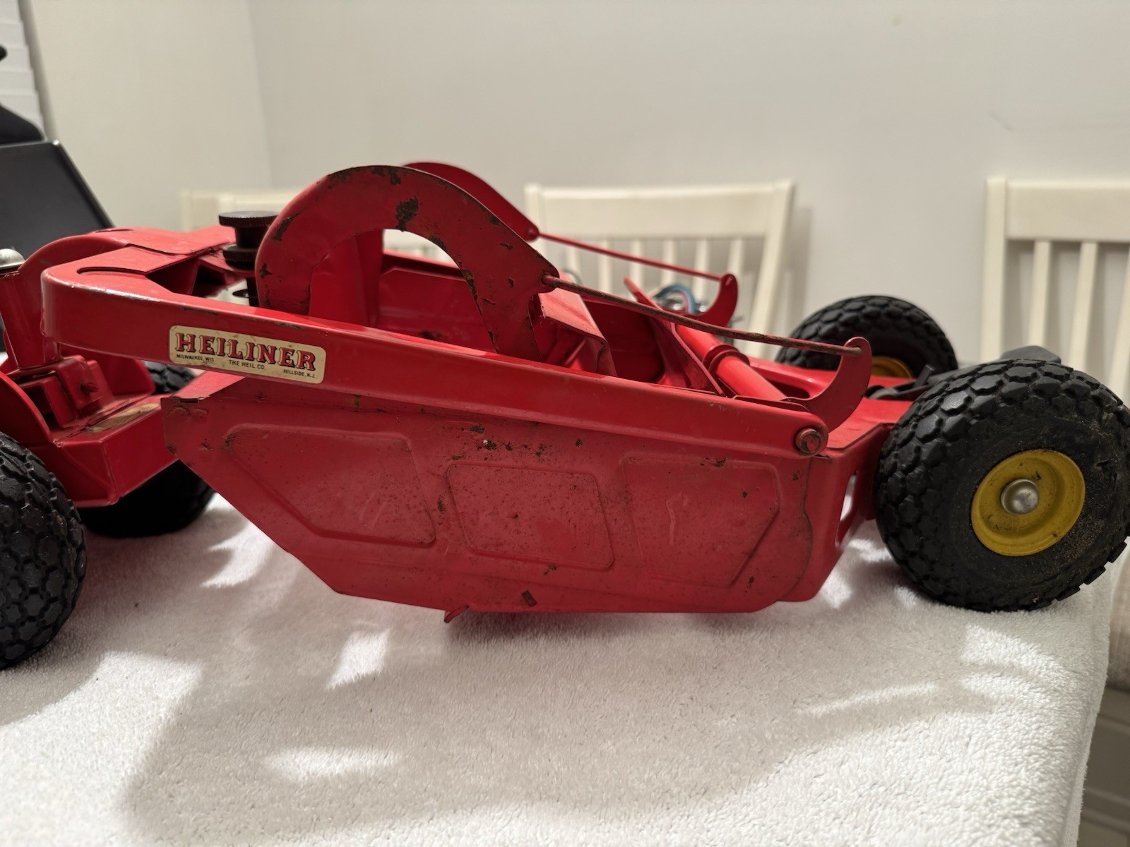 Vintage 1950&rsquo;s Doepke Heiliner 29&Prime; Red Pressed Steel Earth Mover Grader Truck