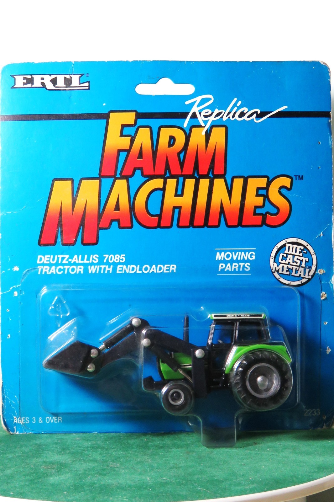 DEUTZ-ALLIS 7085 wheel loader die-cast model, ERTL, 1/64 scale, green/black