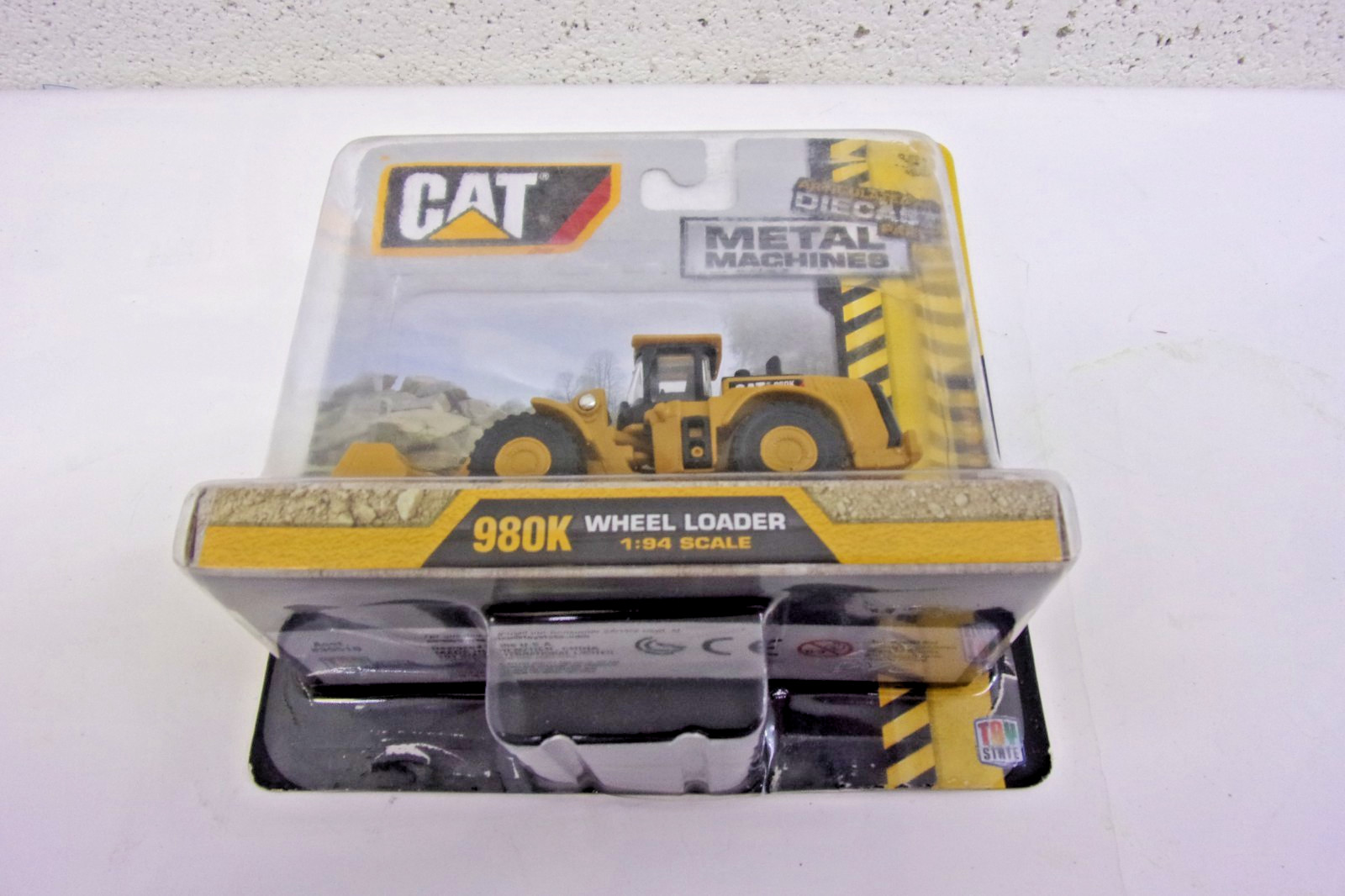 Toy State Industrial CAT39513 1:94 Metal Machines 980K Wheel Loader 2016