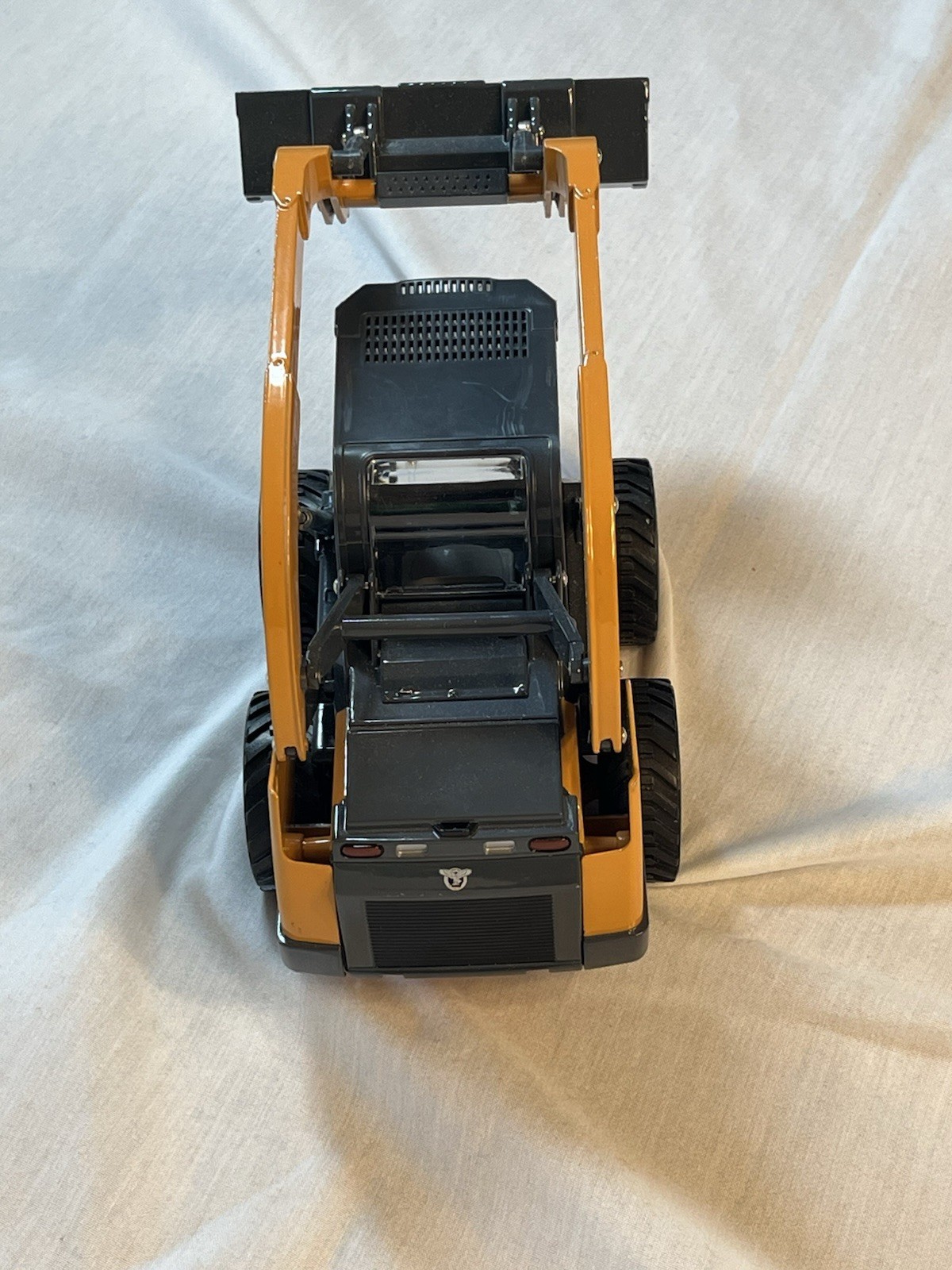 Case SV340 Diecast Loader Model Yellow Black Construction Equipment