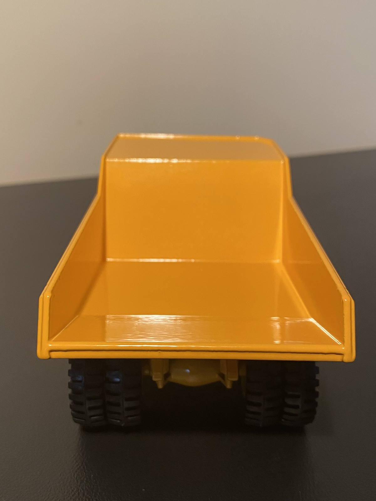 JOAL 1:50 die-cast #228 Euclid R32 Rigid Mine Dump Truck NEW condition!