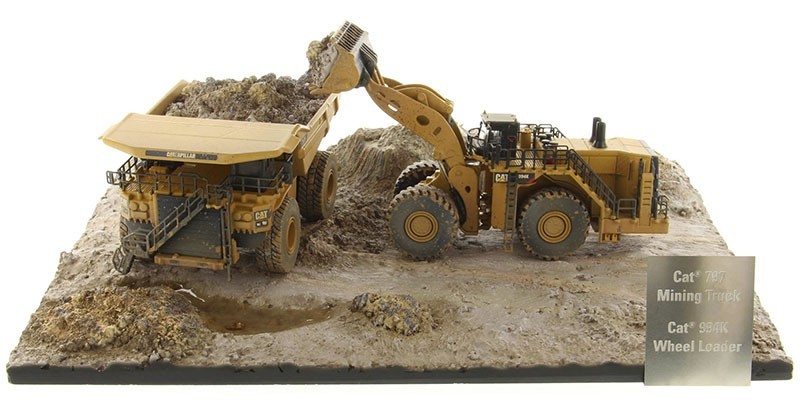 1:125 Scale Weathered 994K Wheel Loader &CAT 797 Mining Truck | Weathered Series