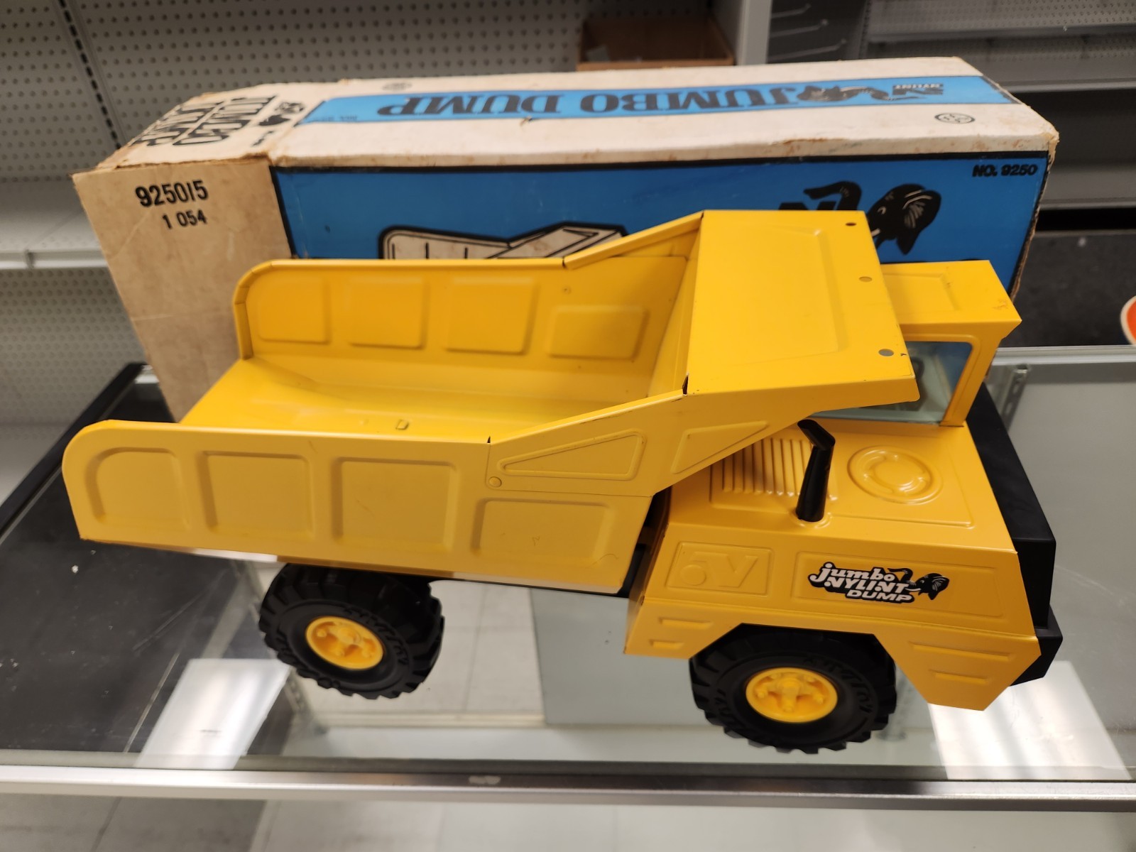 Vintage Nylint Jumbo Dump Truck Pressed Steel Yellow #9250 With Original Box!!
