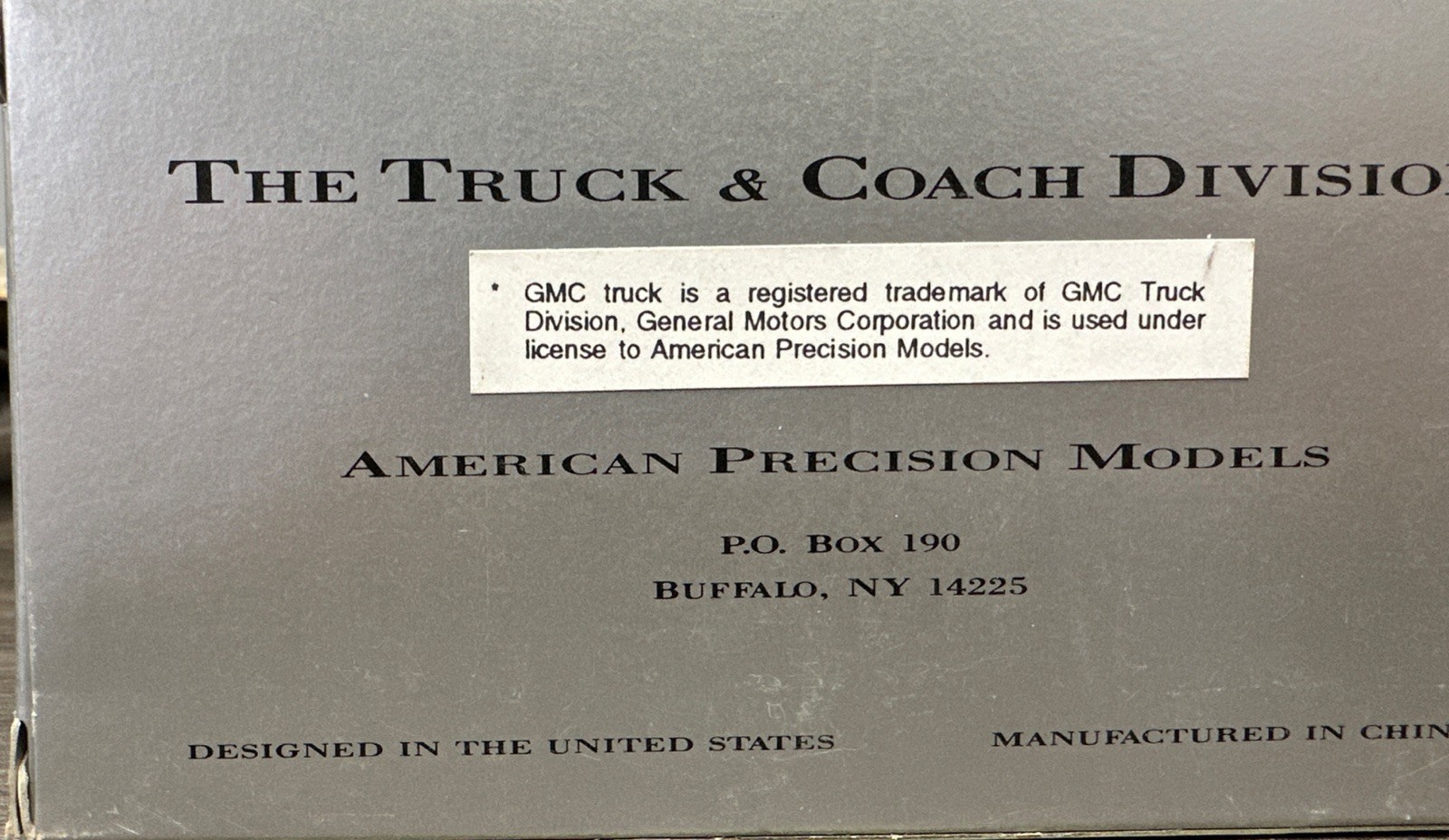 American Precision Models HO Scale APM 39000-2 Bus GMC The Truck/Coach Division