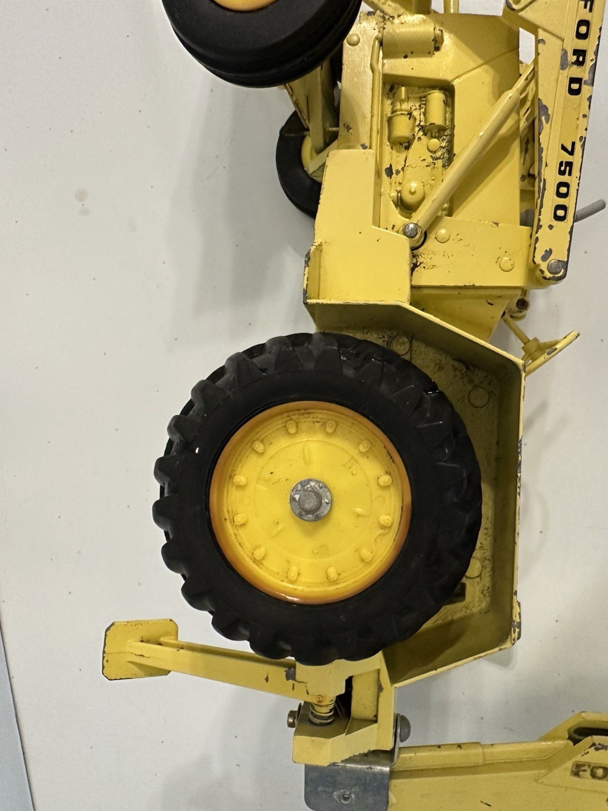 ERTL Vintage 1:22 Scale Diecast Ford 7500 Backhoe Loader Tractor Excavator