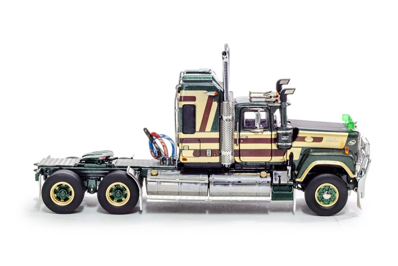 Mack Super-Liner II Bicentennial – Burke & Wills – Drake 1:50 Scale #Z88004 New