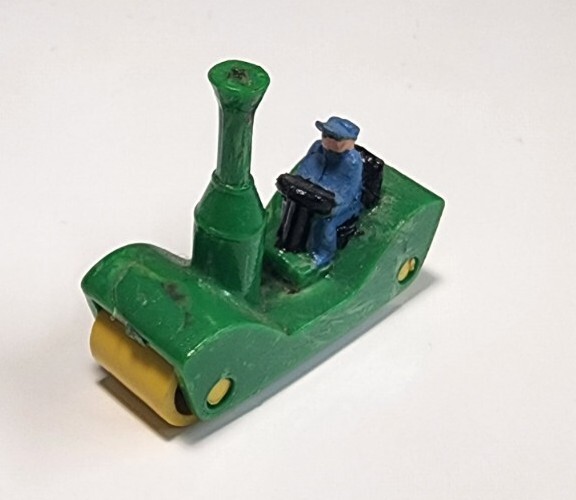 VINTAGE 1950&rsquo;s IRWIN MINI HARD PLASTIC Green STEAM ROLLER VHTF