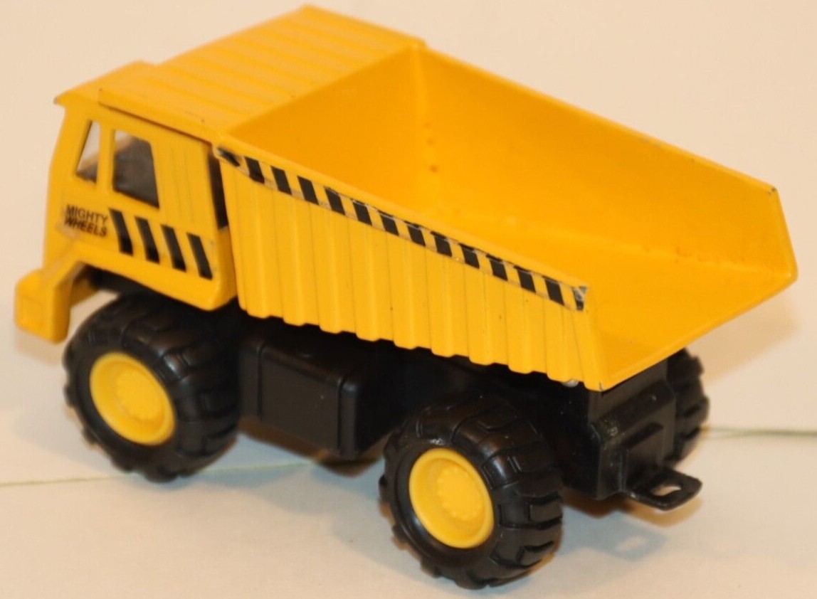 Vintage Mighty Wheels Dump Truck 5 Inches Wide 1998 by Soma