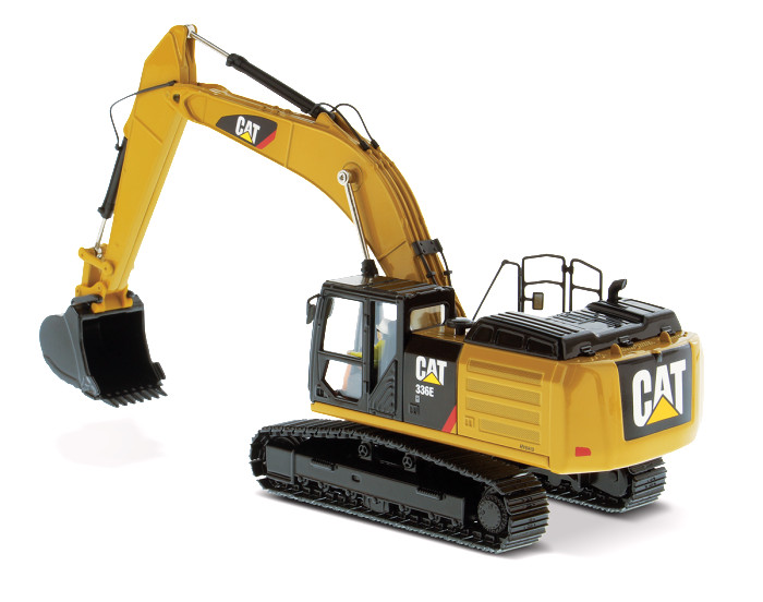 DIECAST MASTERS – CATERPILLAR 336 EH Accompanied Figure and Box…