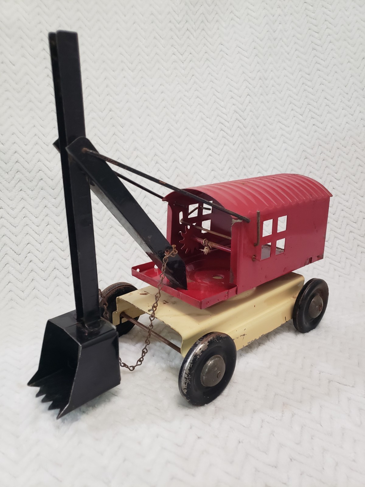 Antique Turner Toy (Buddy L) Pressed Steel Red Crane Steam Shovel Crank Truck