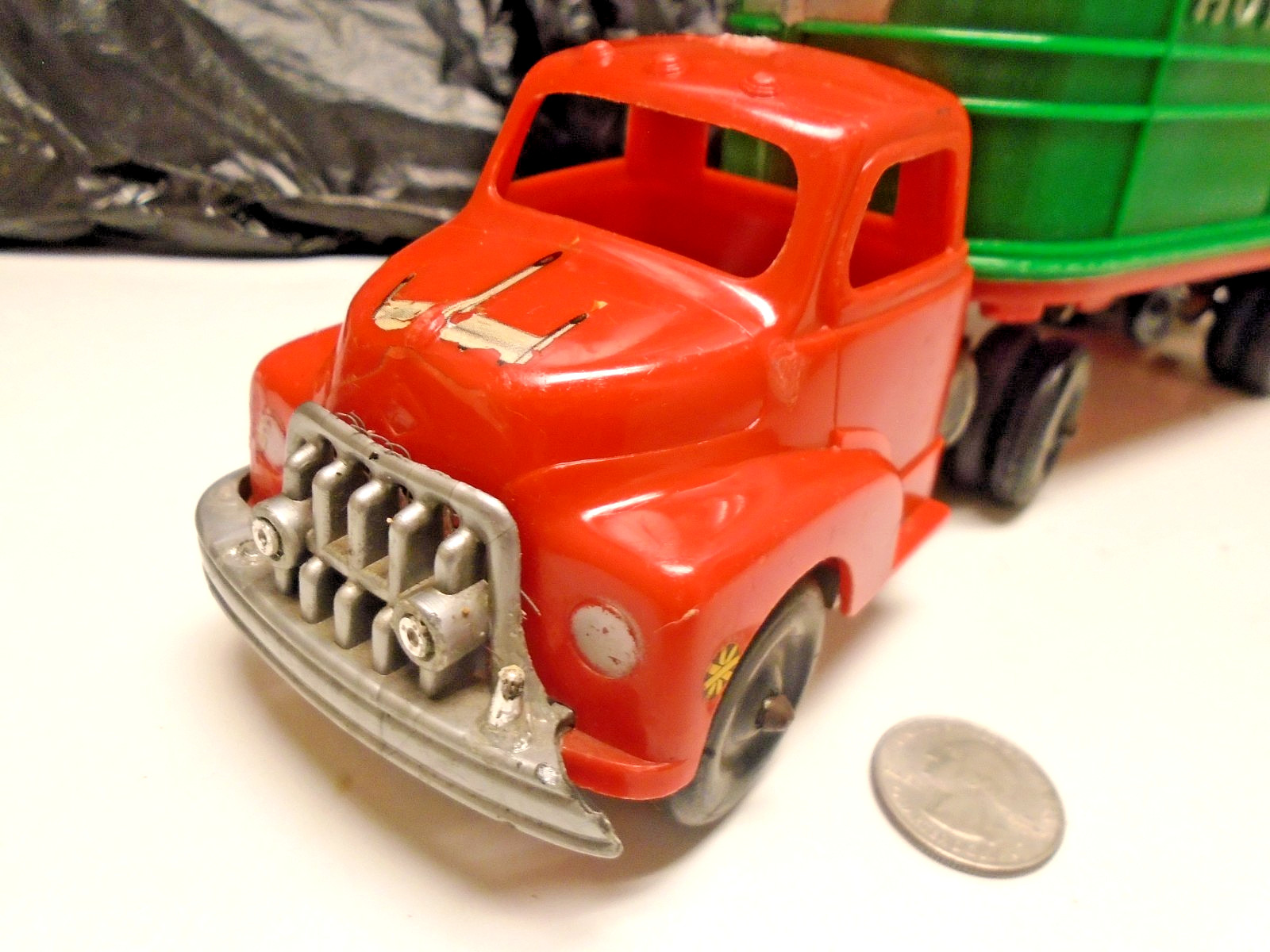 1950&rsquo;s Hubley Kiddie Toy #352 MOTOR EXPRESS Tractor and Trailer …Nice READ!