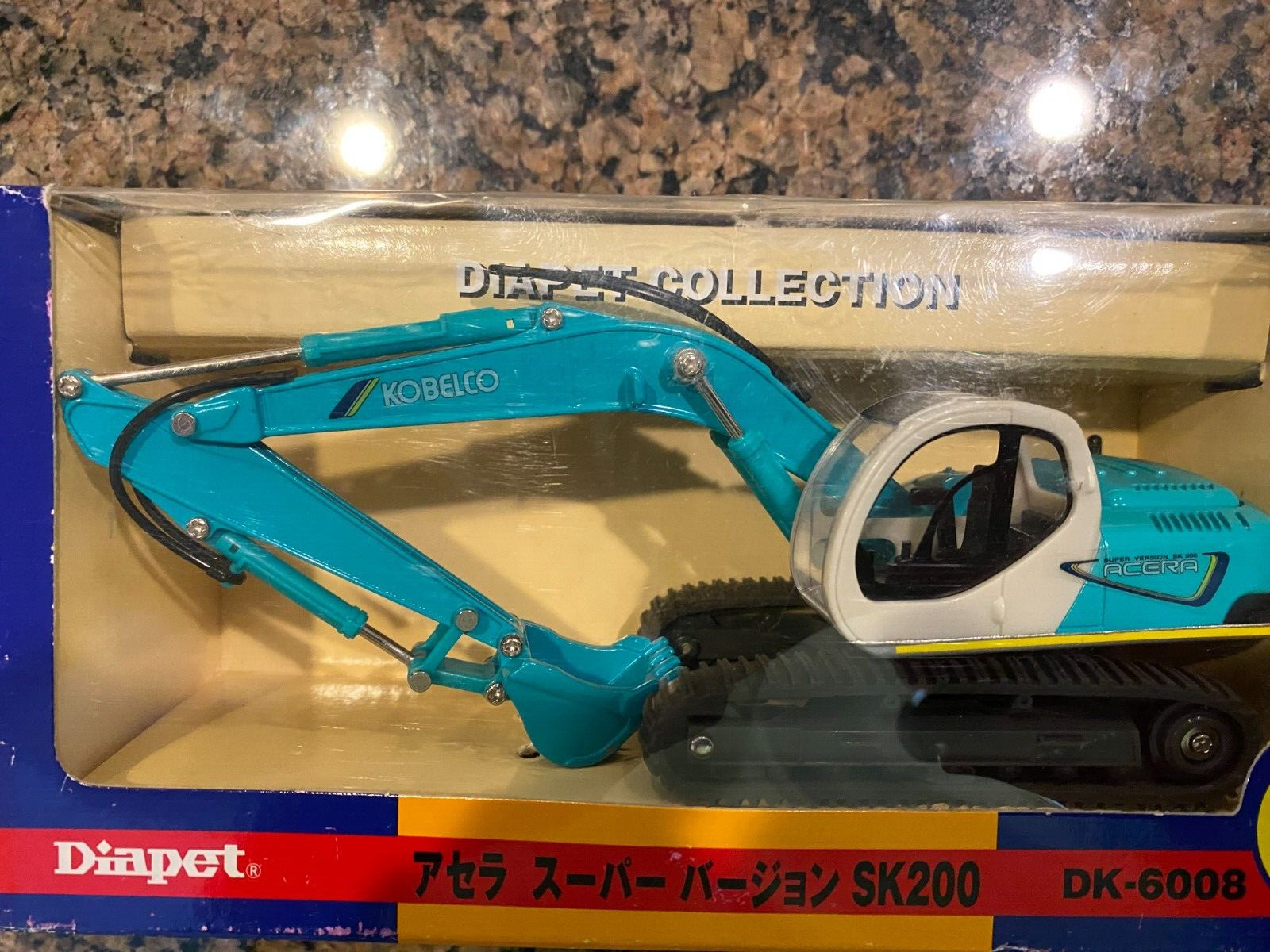 1/52 DIAPOT KOBELCO ACERA SUPER VERSION SK200 TRACK HOE