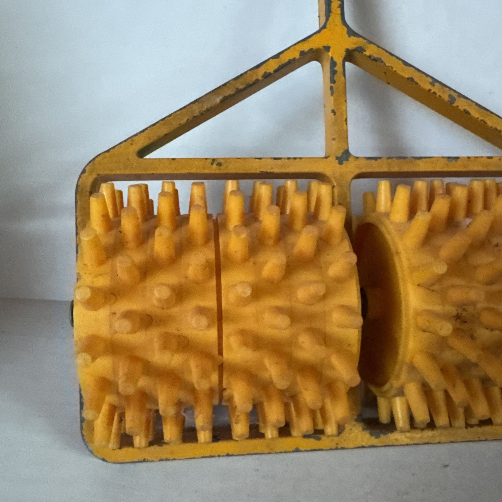 Vintage 1/16 Ertl Sheeps Foot Roller Compactor