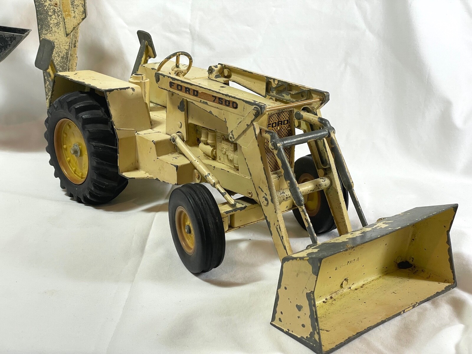 Vintage Steel Large 1/12 Scale Ertl Ford 7500 Front Loader Backhoe Tractor READ