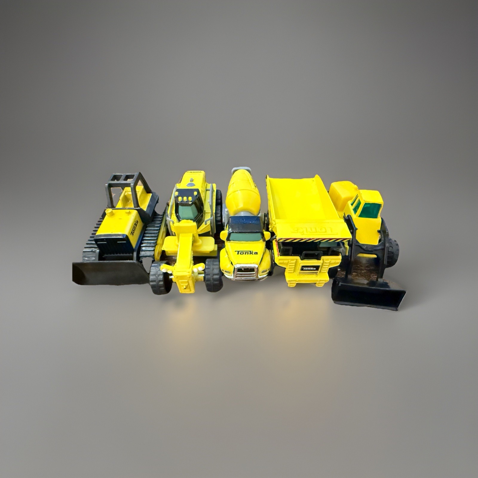 TONKA HASBRO LOT(5)HEAVY EQUIPMENT LIMITED EDITION GOOD CONDITION DIE CAST 1/64