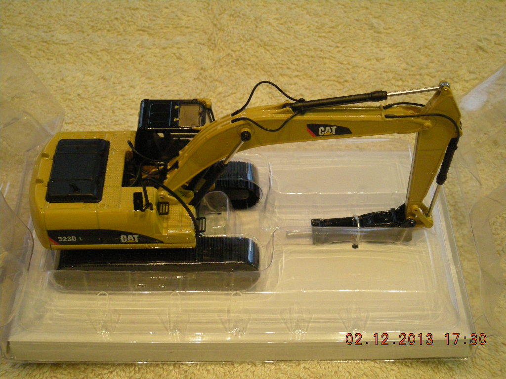55282 Norscot Cat 320D L Hydraulic Excavator With Hydraulic Hammer NEW IN BOX