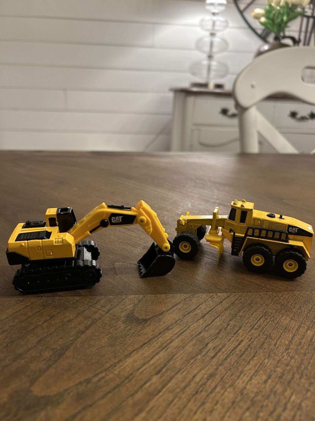 Cat Caterpillar Mini Excavator Road Grader Diecast Metal/Plastic Combo