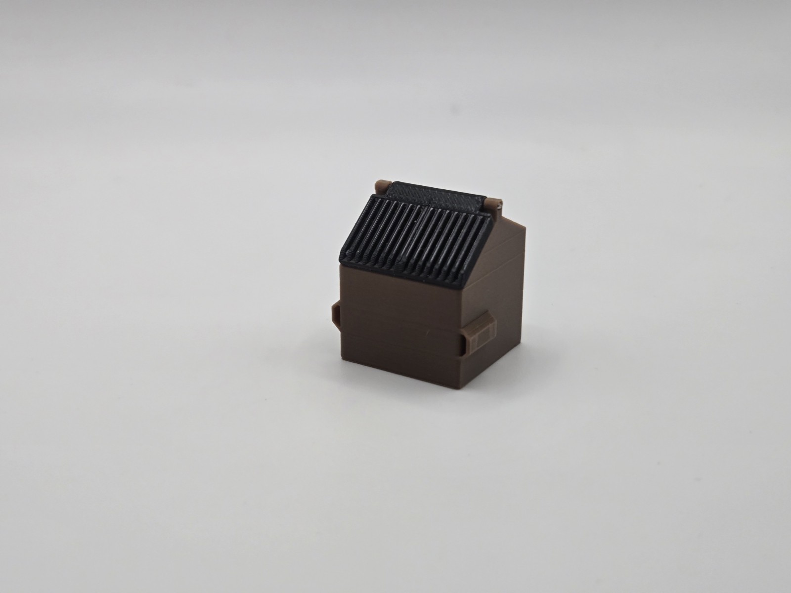 1/87 Scale 8 Yard Dumpster in Brown