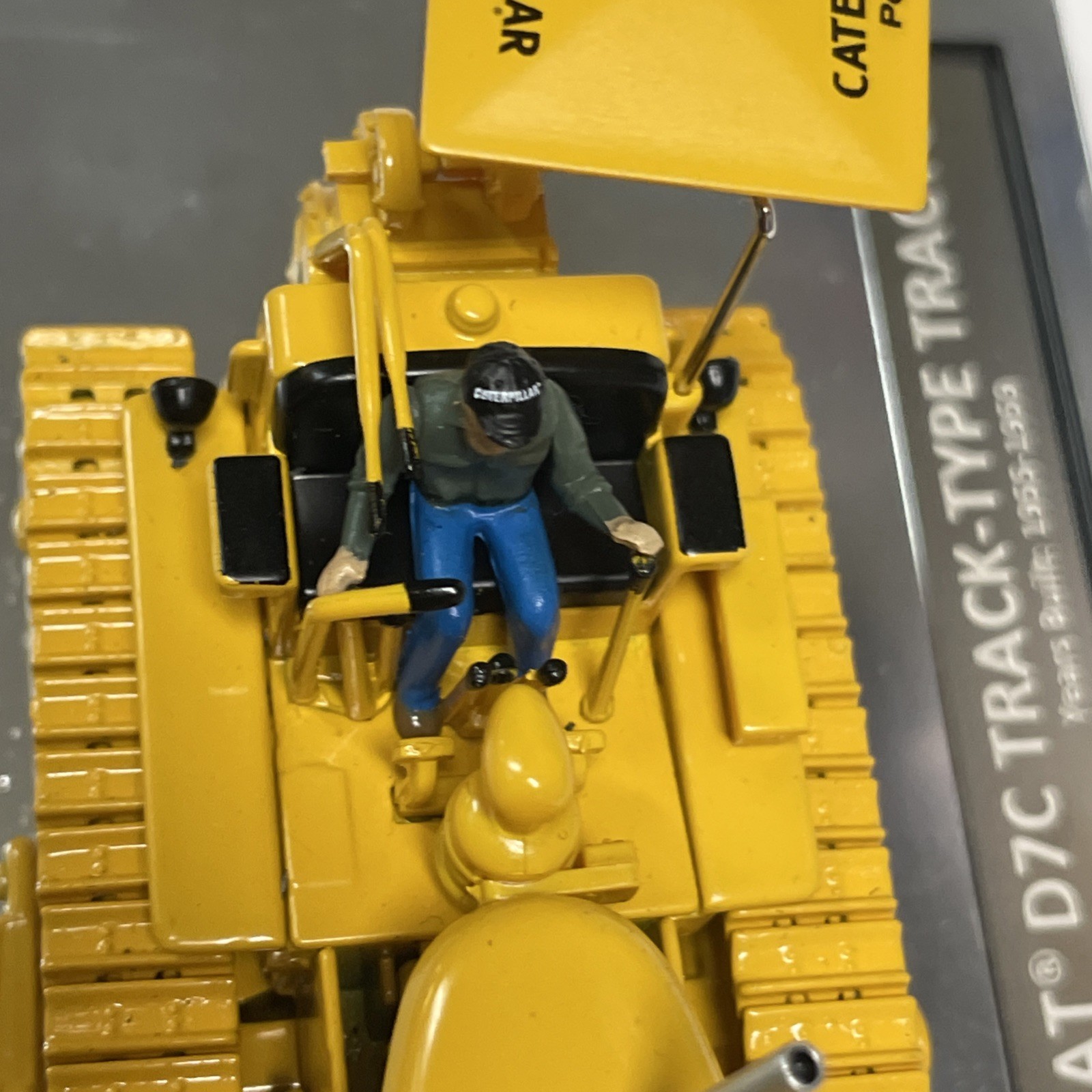 Diecast Masters 1/50 CAT Vintage D7C Track Type Tractor Dozer (85577) Sold As Is