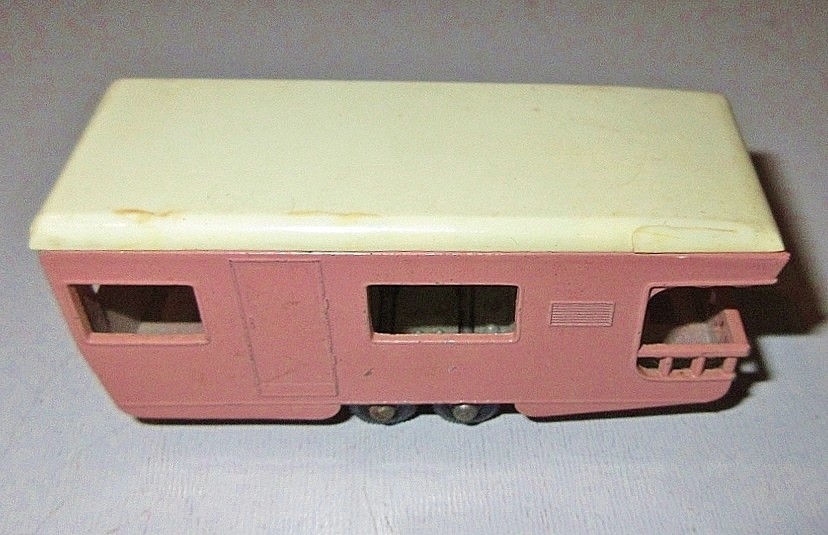 MATCHBOX SERIES #23 TRAILER CARAVAV