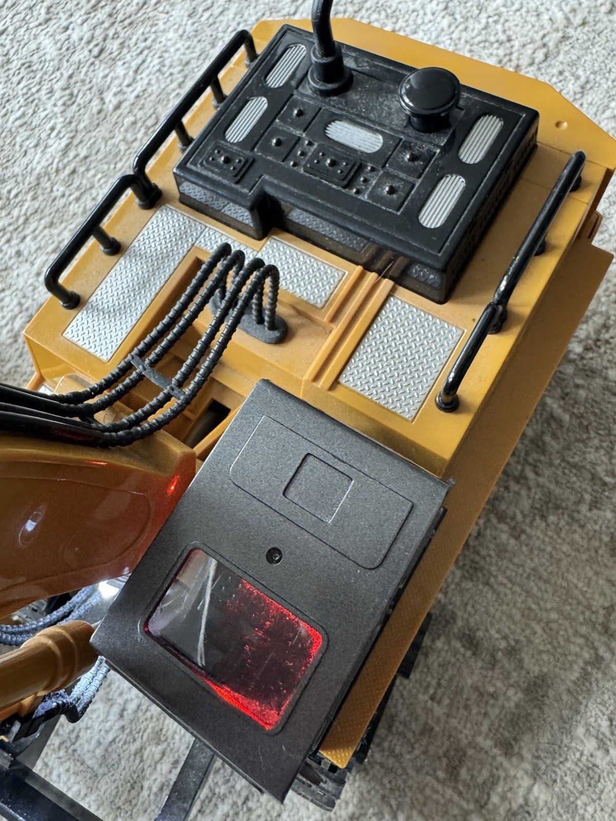 Hulna RC Excavator With Control Tested WORKS *No Battery Charger*