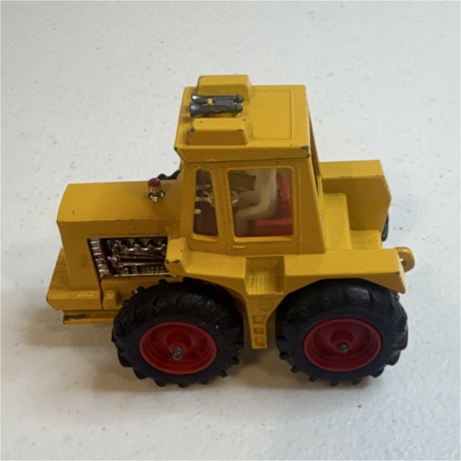 Diecast Construction Vehicle Toy Yellow Black Red w/ Red Wheels and Black Tires