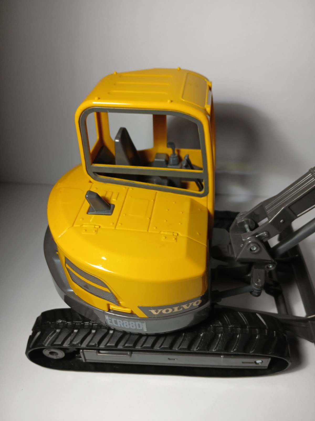 NEWRAY Volvo ECR88D Toy Excavator 1/18 Scale New Ray Loose Detailed Replica GUC