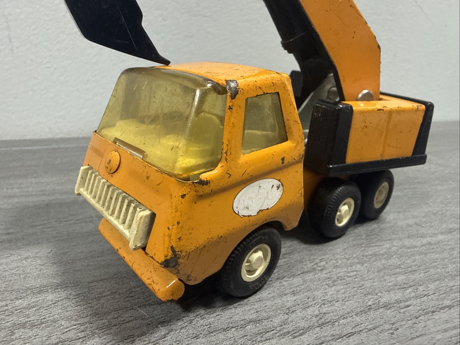 Vintage 1970s Tonka 55010 Toy Metal Excavator Backhoe 5.75&Prime; Antique Truck