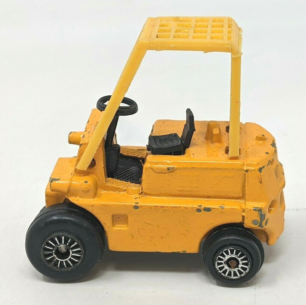 VTG 1976 Zee Mini Macks HO Scale Forklift Truck P315 Diecast Toy Hong Kong PR21