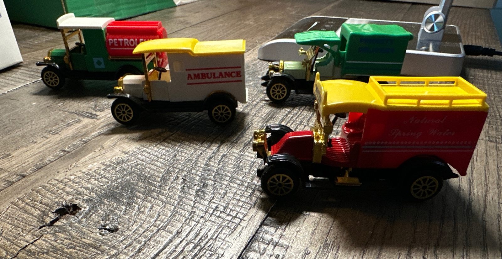 Collectors Set Classic Trucks 4 Truck Set New In Box