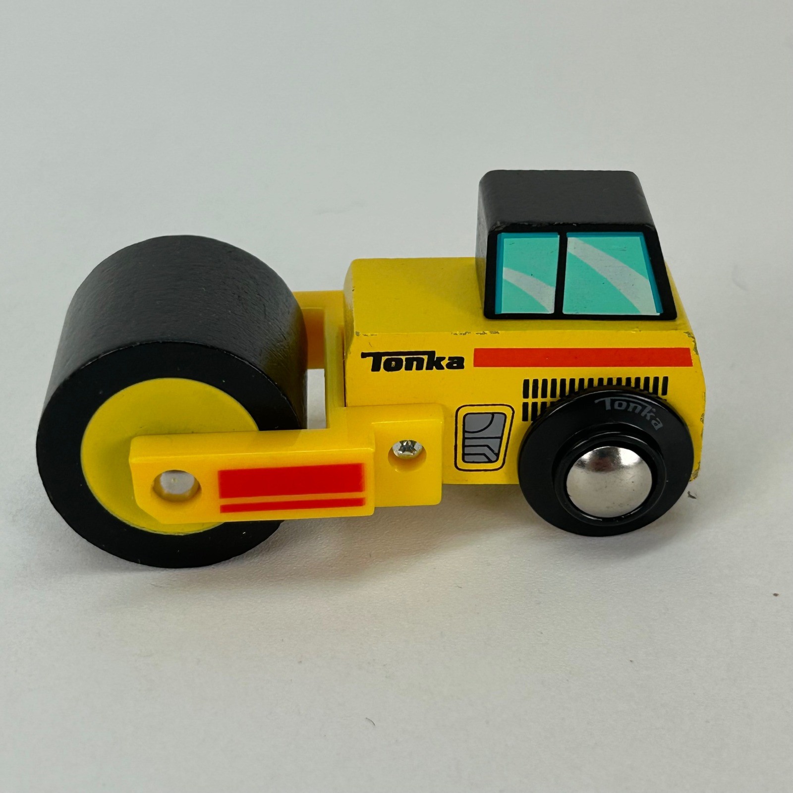 Tonka Wooden Steam Roller Construction Toy Yellow Black 2014 Hasbro 3.5 Inch