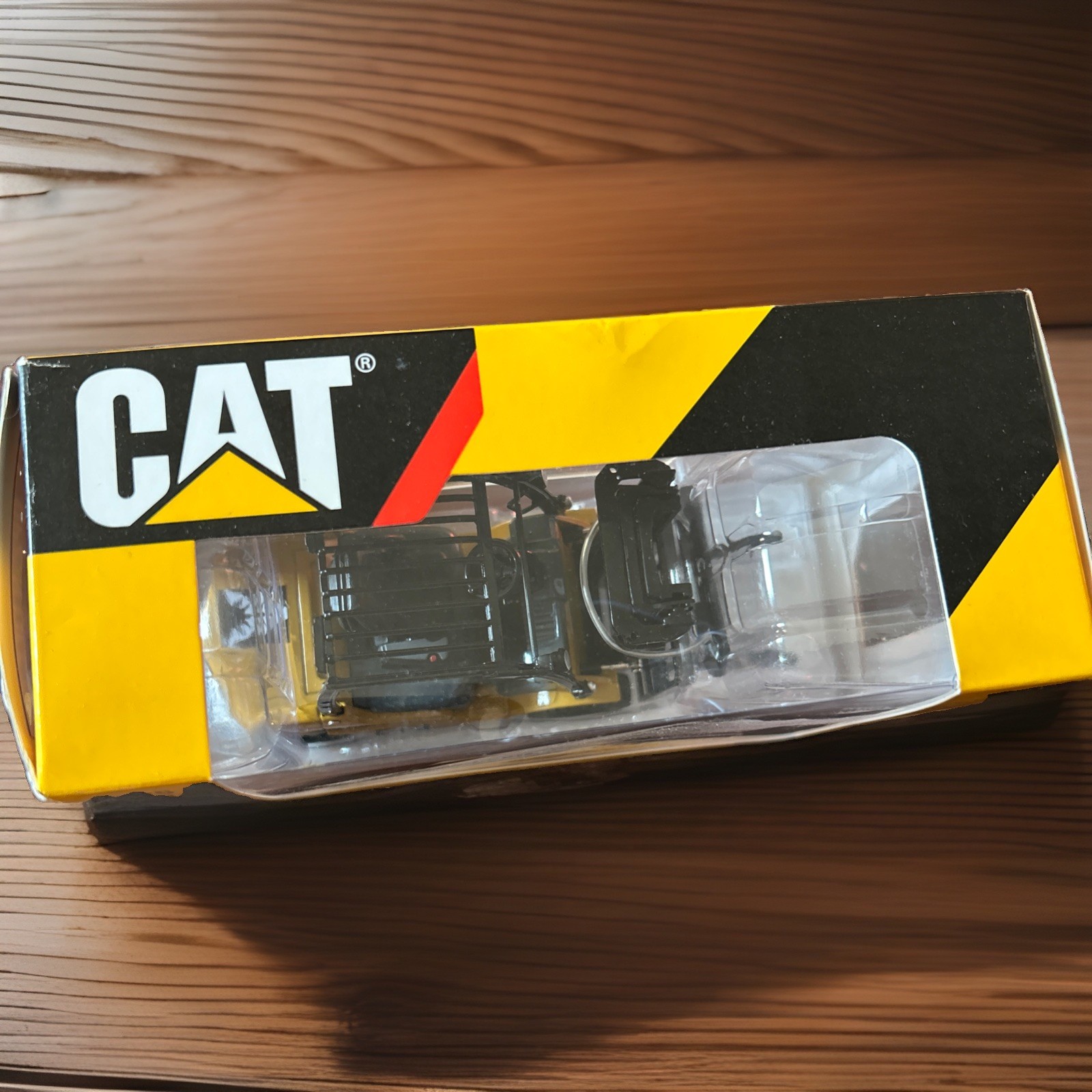 Norscot 1:25 CAT DP25N Forklift Truck Die cast 55256 Adult Collectible New