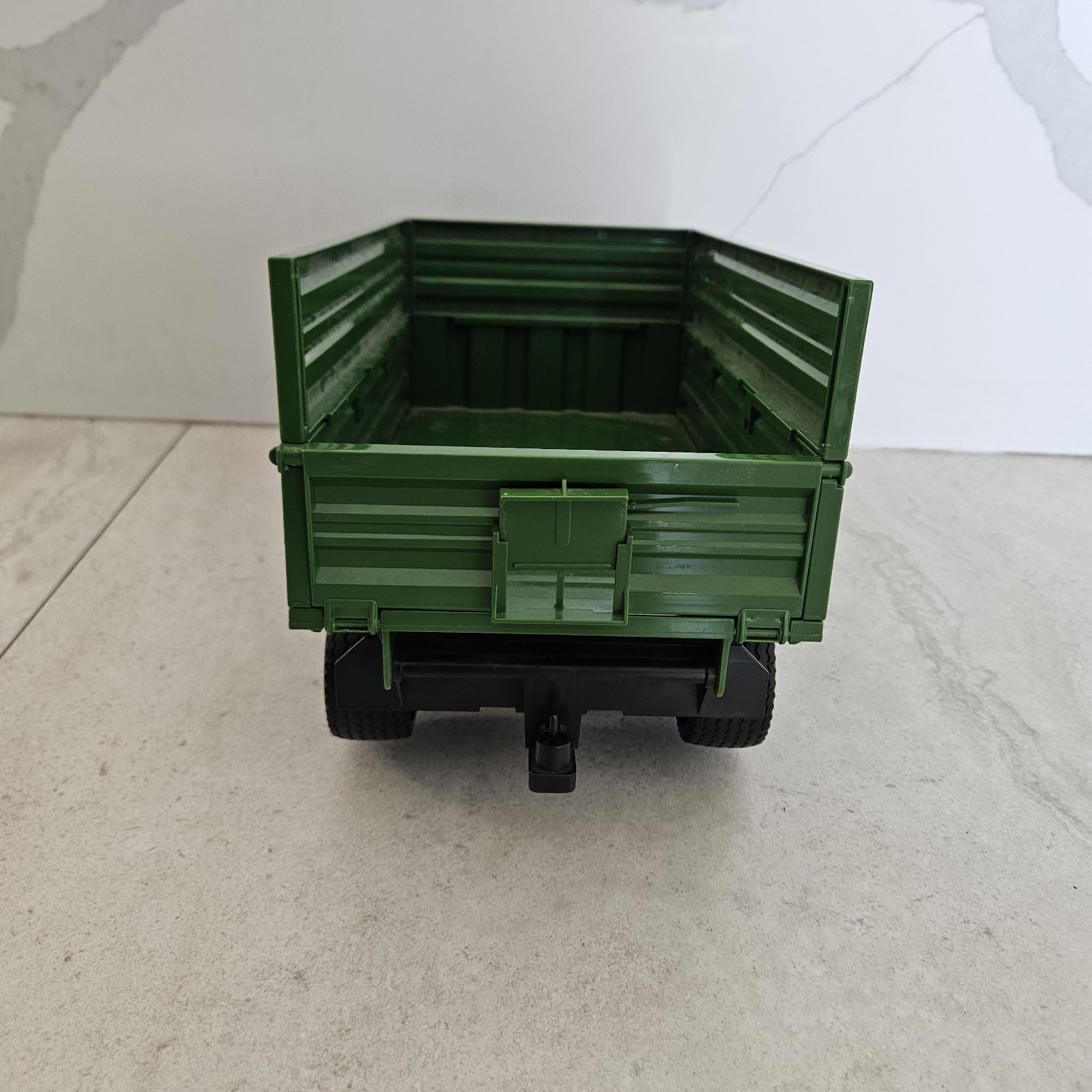 Bruder Farm Tandem Axle Tipping Trailer Removable Top Green 1998 Germany