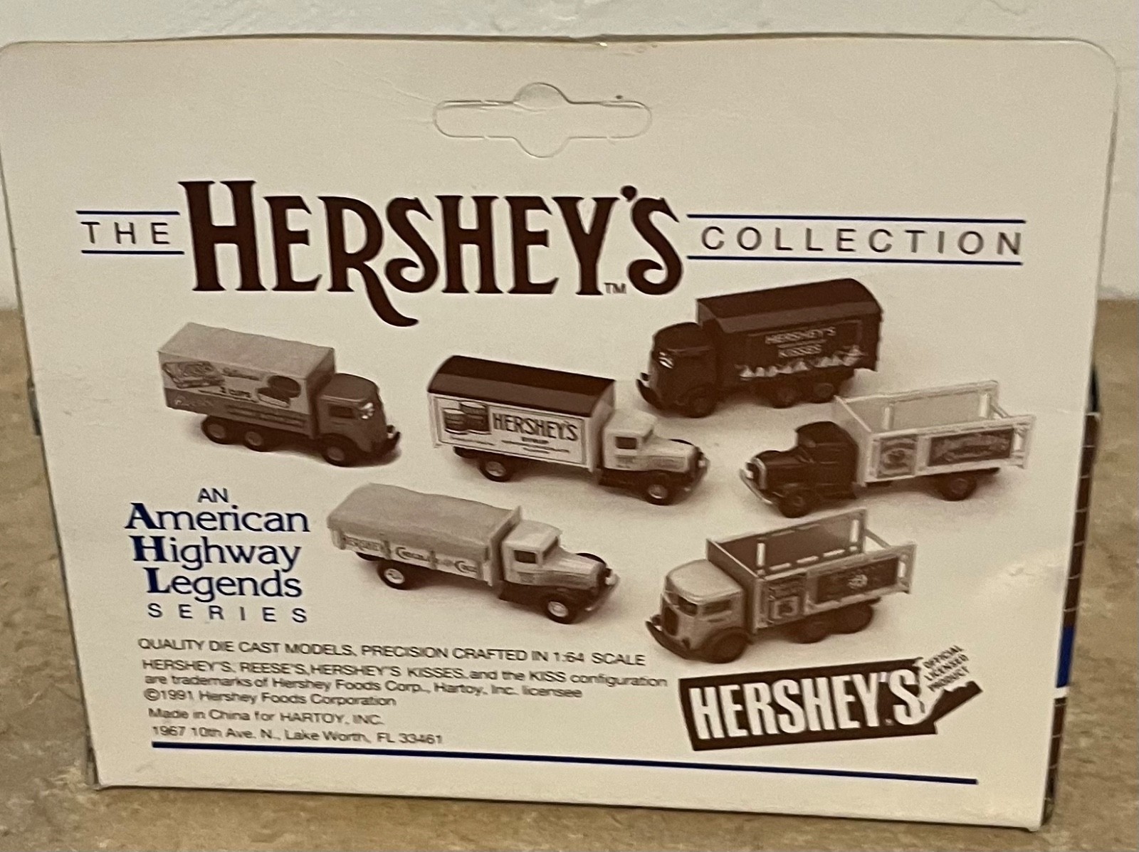 AHL Hartoy 3060 Peterbilt 260 Tank Truck Hershey&rsquo;s Syrup 1:64 Die-Cast