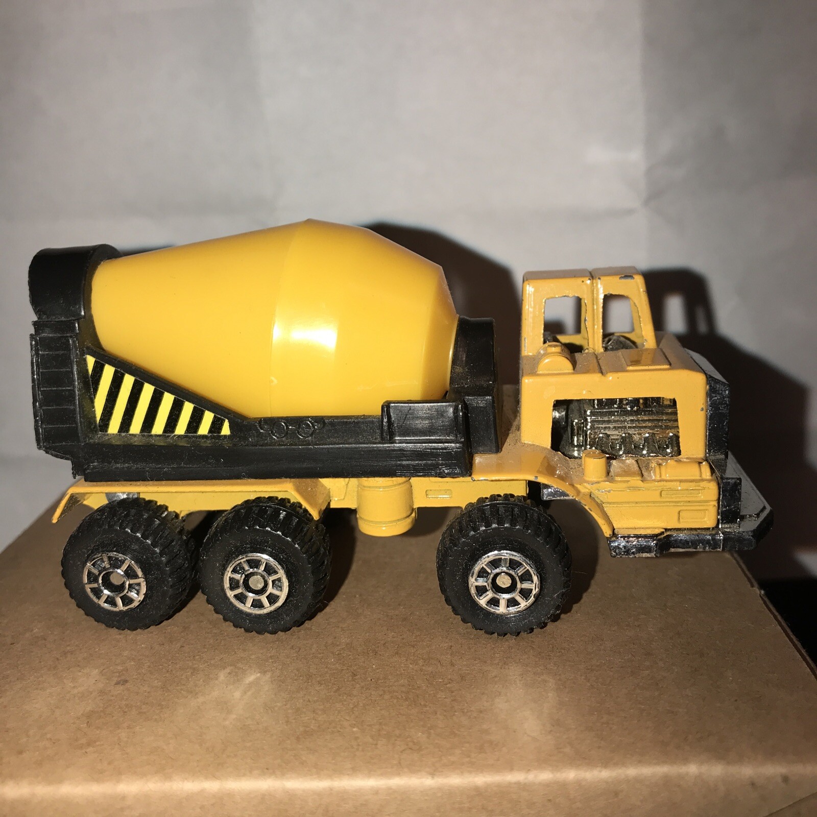 TOOTSIE TOY Construction Equipment Cement Mixer Truck Yellow 4&Prime; Diecast