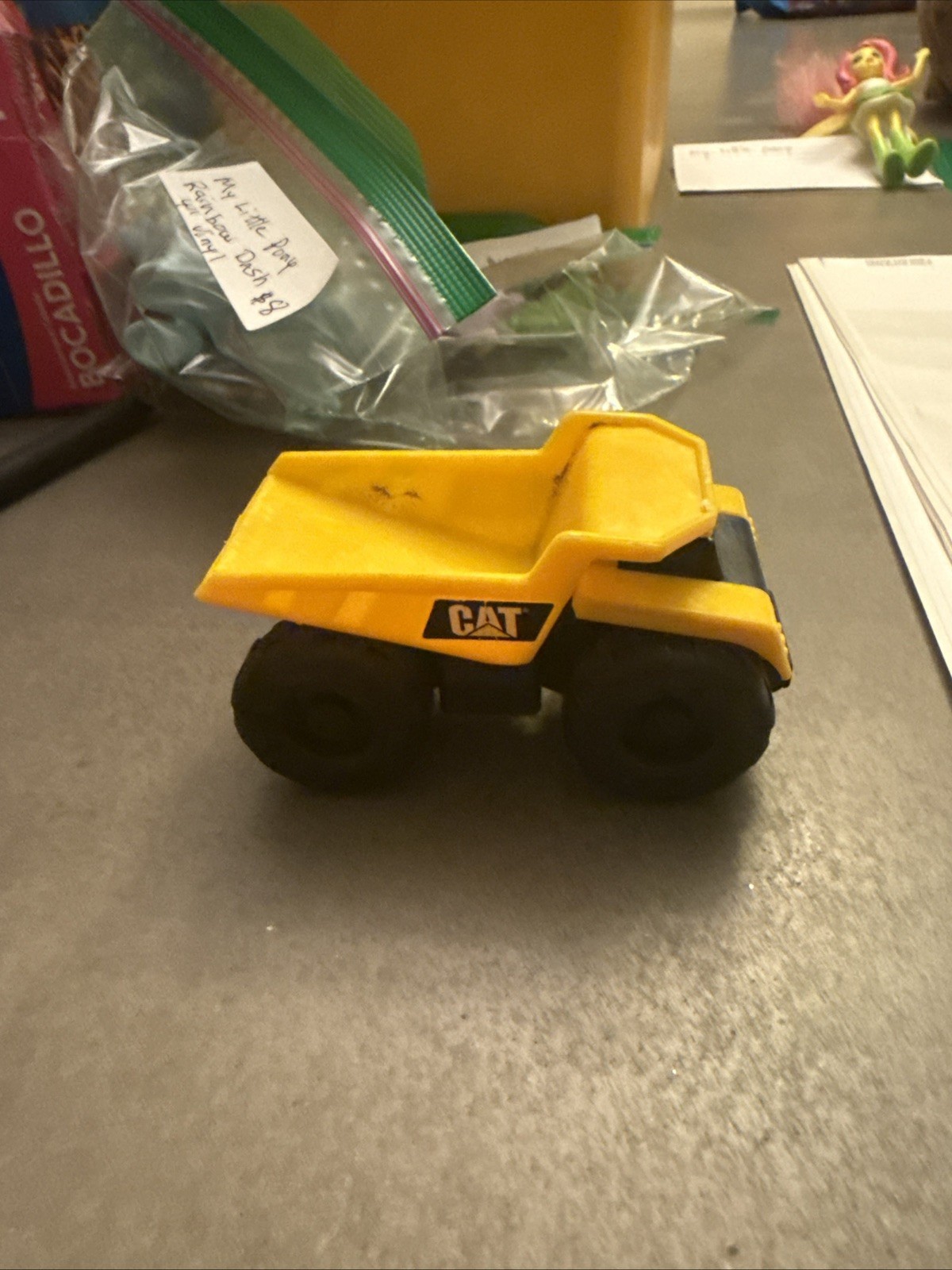 CAT Plastic Dump Truck Toy Sturdy Construction Toys Vehicle S29