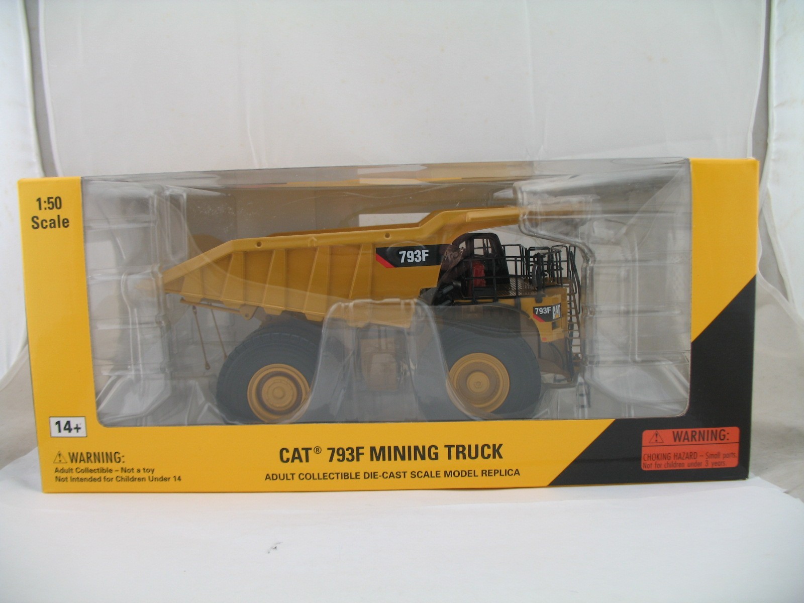 Norscott 1:50 Model 55273: CAT 793F Mining (Dump) Truck, MISB