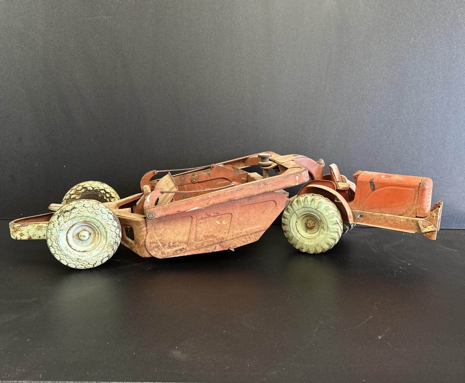 Doepke 1950’s Model Toys Heiliner Earth Mover Scraper 29” Vintage Metal