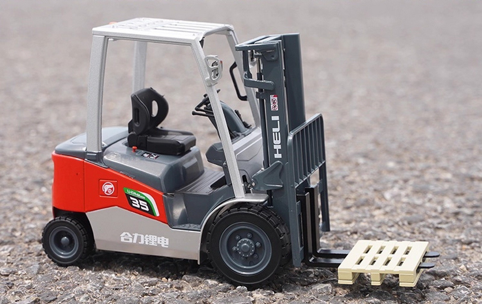1/18 Scale HELI G2 3.5T Electric Forklift Truck Diecast Model Toy Gift NIB