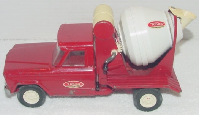 TONKA RED JEEP CEMENT MIXER PRESSED STEEL MADE IN THE USA VINTAGE