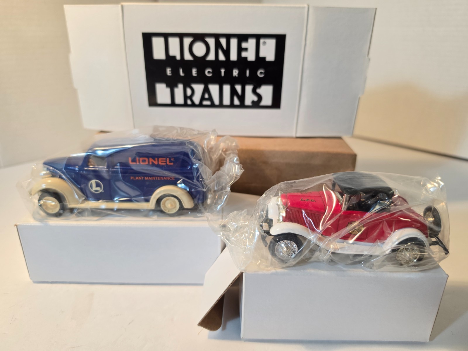 Lionel Ertl Eastwood Lionel Fire Dept & Plant Maintenance Truck Stock # F085 New