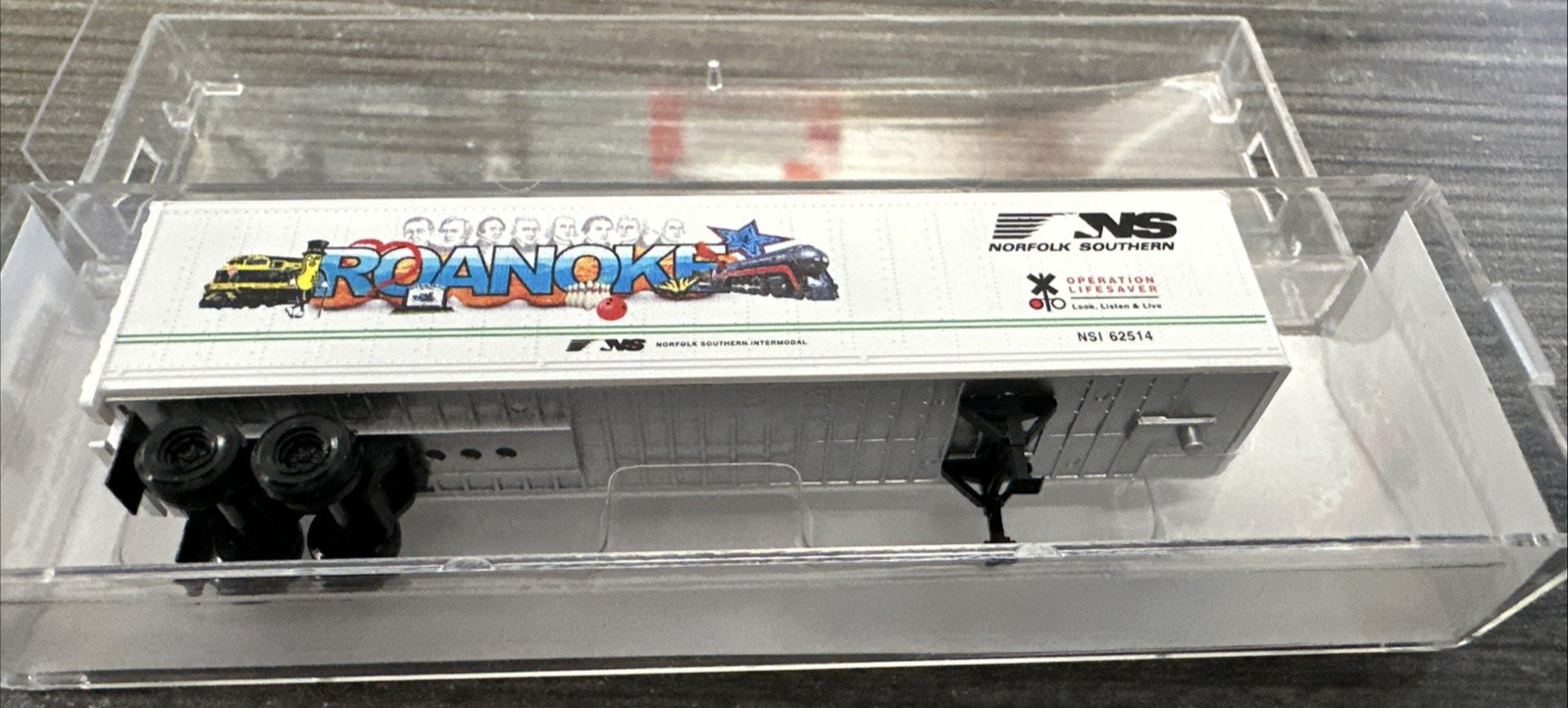 Micro-Trains N Scale 2014 Roanoke Cityscape Trailer – Norfolk Southern NIB!