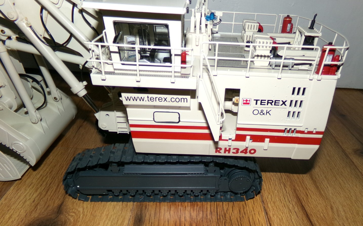 **DAMAGED** Terex O&K RH340 Mining Front Shovel Brami 1:50 Diecast Model #25008