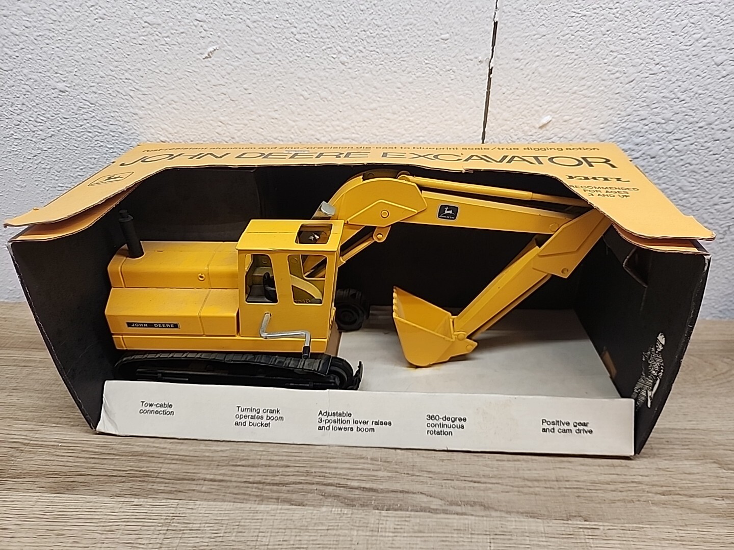 Vintage 1970 Ertl 1/16 All Metal John Deere Excavator #505 Blueprint Scale NIB!
