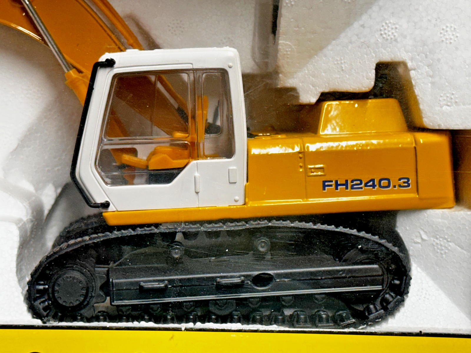ROS Agri Tec Model BULDOZER / EXCAVATOR / WHEEL LOADER Die Cast 1:32 Play Set