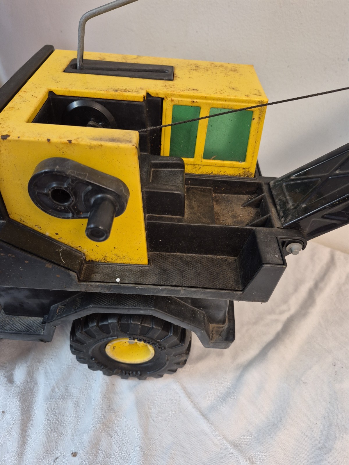 Tonka Turbo Diesel Crane Truck XMB-975 Vintage Construction Vehicle Boom Bucket